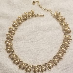 Trifari gold tone necklace
